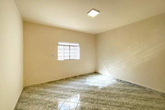 Casa à venda com 2 quartos, 526m² em Palmeiras, Belo Horizonte