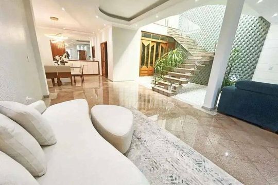 Casa à venda com 5 quartos, 345m² em Jardim Nossa Senhora do Carmo, São Paulo