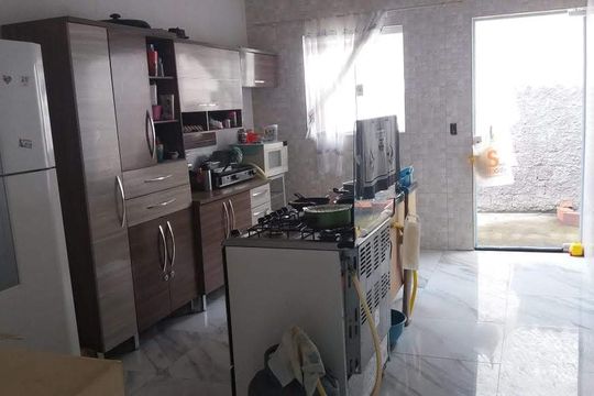 Cozinha de apartamento para alugar com 3 quartos, 70m² em Jardim Maria Inês, Aparecida de Goiânia