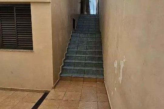 Casa à venda com 4 quartos, 454m² em Vila Alzira, Santo André