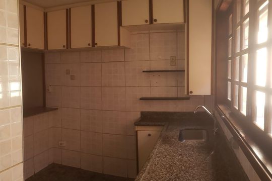 Cozinha de casa à venda com 3 quartos, 280m² em Jardim Egle, São Paulo