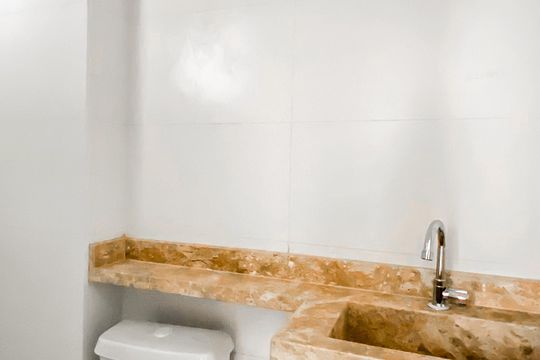 Banheiro de apartamento à venda com 2 quartos, 33m² em Parque Paineiras, São Paulo