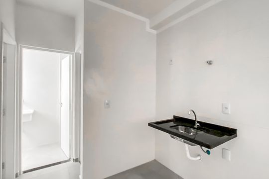 Cozinha de apartamento à venda com 2 quartos, 33m² em Parque Paineiras, São Paulo