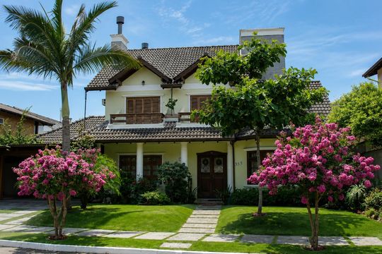 Casa para alugar com 4 quartos, 320m² em Jurerê Internacional, Florianópolis