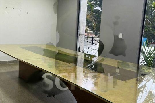 Casa à venda com 10 quartos, 572m² em Granja Julieta, São Paulo