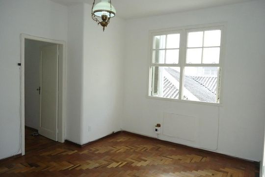 Apartamento à venda com 3 quartos, 88m² em Bom Fim, Porto Alegre
