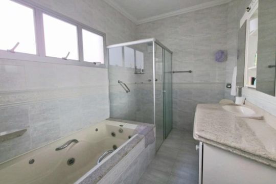 Banheiro de casa para alugar com 3 quartos, 173m² em Jardim Bela Vista, Campinas