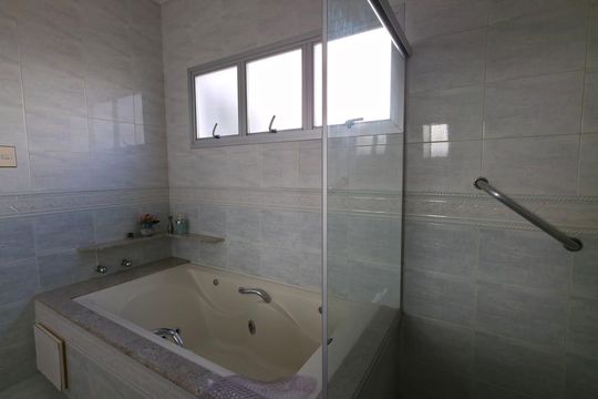 Banheiro de casa à venda com 3 quartos, 173m² em Jardim Bela Vista, Campinas
