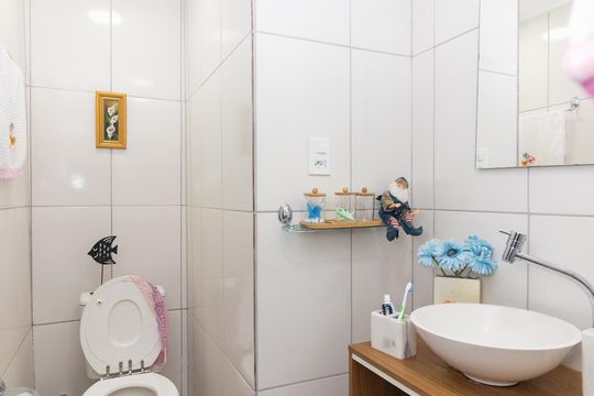 Banheiro da Suíte 1 de casa para alugar com 4 quartos, 460m² em Padre Miguel, Rio de Janeiro