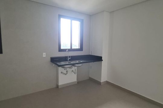Cozinha de apartamento à venda com 2 quartos, 110m² em Cambuí, Campinas
