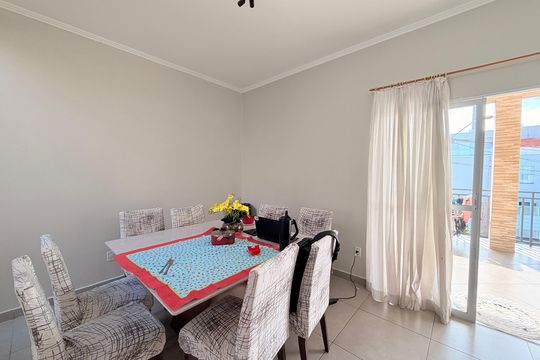Sala de casa para alugar com 3 quartos, 330m² em Res. Santa Giovana, Jundiaí