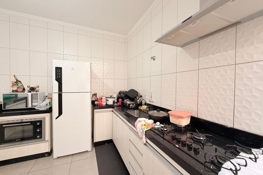 Cozinha de casa para alugar com 3 quartos, 330m² em Res. Santa Giovana, Jundiaí