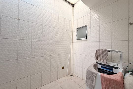 Área de Serviço de casa para alugar com 3 quartos, 330m² em Res. Santa Giovana, Jundiaí