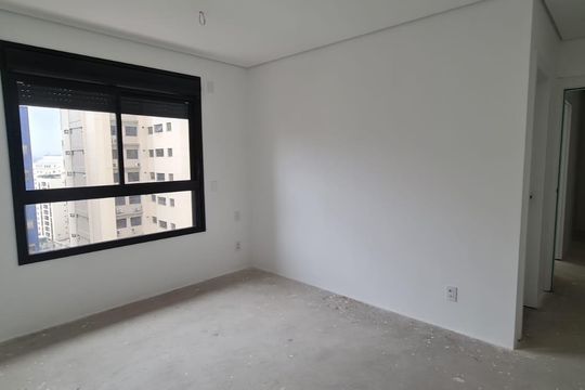 Quarto de apartamento à venda com 2 quartos, 110m² em Cambuí, Campinas