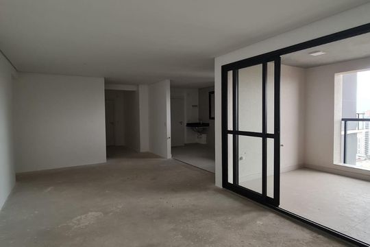 Sala de apartamento à venda com 2 quartos, 110m² em Cambuí, Campinas