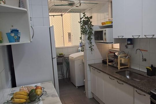 Cozinha e Área de Serviço de apartamento para alugar com 3 quartos, 80m² em Sagrada Família, Belo Horizonte
