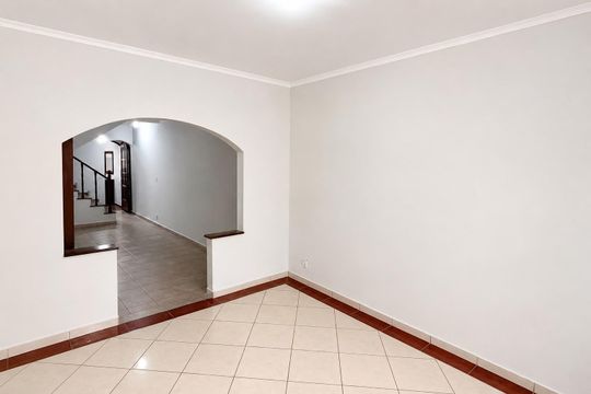 Casa para alugar com 3 quartos, 420m² em Vila Ré, São Paulo