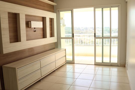 Apartamento à venda com 2 quartos, 67m² em Chácaras Alto da Glória, Goiânia