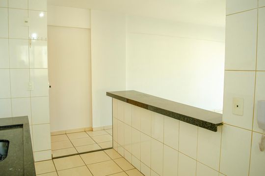 Cozinha de apartamento à venda com 2 quartos, 67m² em Chácaras Alto da Glória, Goiânia