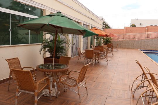 Apartamento à venda com 2 quartos, 67m² em Chácaras Alto da Glória, Goiânia