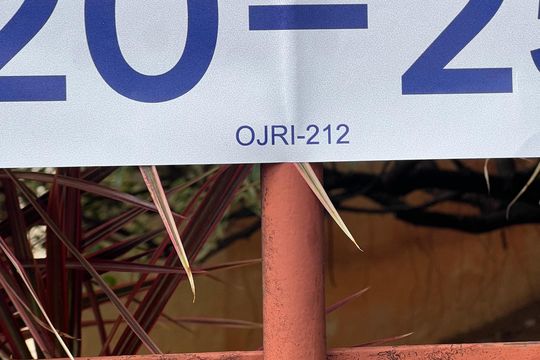 Placa de apartamento à venda com 3 quartos, 155m² em Caiçaras, Belo Horizonte