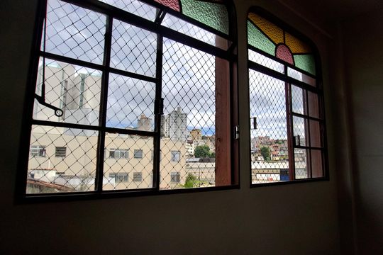 Sala - Janela de apartamento à venda com 3 quartos, 155m² em Caiçaras, Belo Horizonte