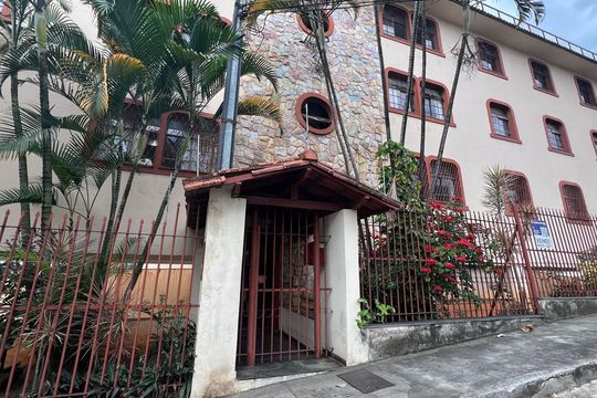Fachada do Prédio de apartamento à venda com 3 quartos, 155m² em Caiçaras, Belo Horizonte