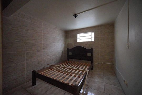 Quarto 2 de casa para alugar com 2 quartos, 72m² em Barreiros, São José