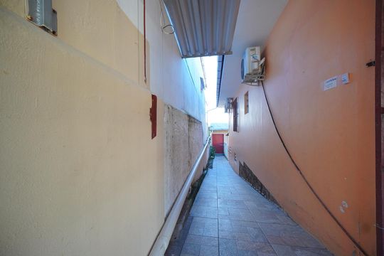 Entrada de casa para alugar com 2 quartos, 72m² em Barreiros, São José