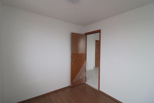 Quarto de apartamento para alugar com 2 quartos, 36m² em Vila Antonieta, São Paulo