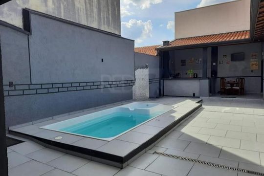 Casa à venda com 3 quartos, 200m² em Jardim Eulina, Campinas