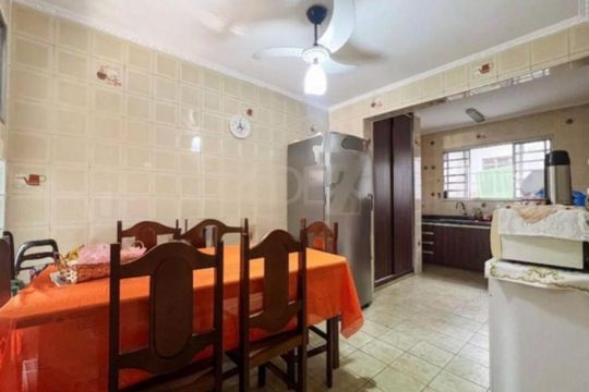 Casa à venda com 4 quartos, 160m² em Conjunto Habitacional Padre Anchieta, Campinas
