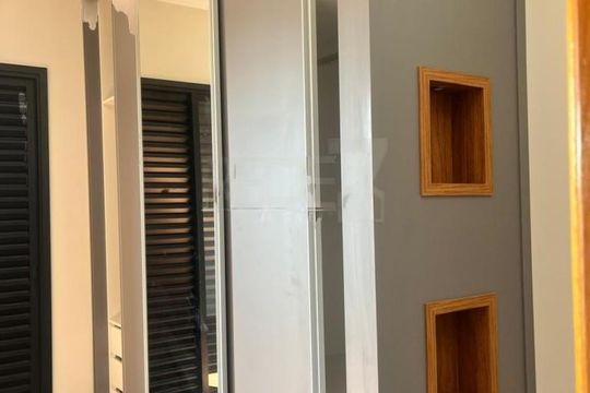 Casa à venda com 3 quartos, 244m² em Vila Santana, Valinhos