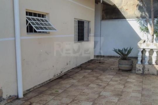 Casa à venda com 3 quartos, 250m² em Vila Aeroporto, Campinas