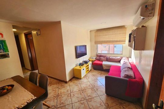 Sala de apartamento à venda com 3 quartos, 69m² em Vila Nova, Porto Alegre