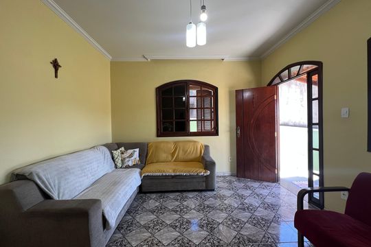 Casa à venda com 6 quartos, 283m² em Jaqueline, Belo Horizonte