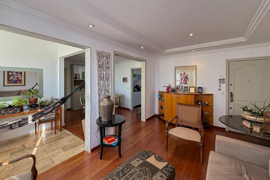 Apartamento à venda com 3 quartos, 130m² em Gutierrez, Belo Horizonte
