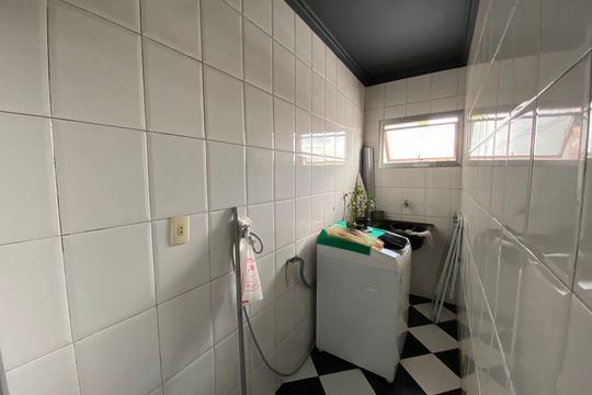 Casa à venda com 8 quartos, 358m² em Jardim São Jorge, São Paulo