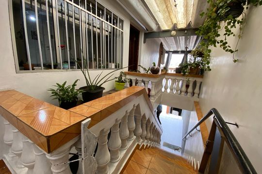 Casa à venda com 8 quartos, 358m² em Jardim São Jorge, São Paulo