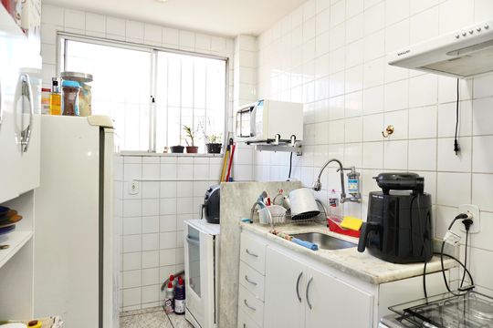 Cozinha de apartamento à venda com 3 quartos, 64m² em União, Belo Horizonte