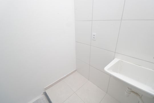 Área de Serviço de apartamento para alugar com 2 quartos, 35m² em Santa Maria, Santo André