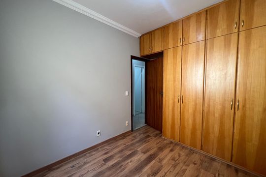 Quarto 2 de apartamento à venda com 2 quartos, 115m² em Santa Amelia, Belo Horizonte
