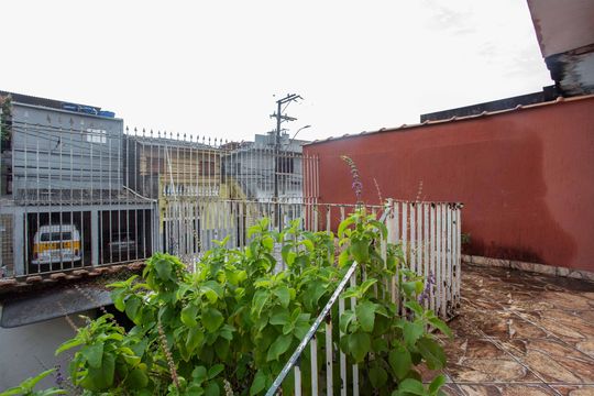 Quintal de casa à venda com 3 quartos, 173m² em Campanário, Diadema