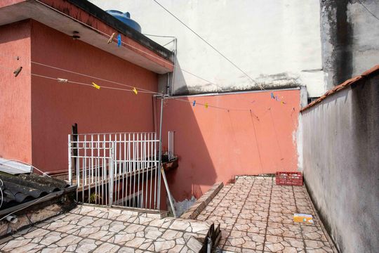 Quintal de casa à venda com 3 quartos, 173m² em Campanário, Diadema