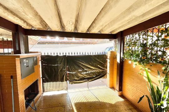 Garagem de casa à venda com 2 quartos, 128m² em Jardim S Kemel, São Paulo