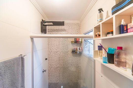 Banheiro  de apartamento para alugar com 2 quartos, 88m² em Vila Valparaíso, Santo André
