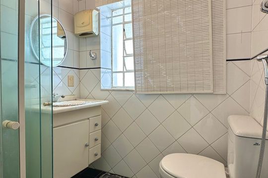 Casa à venda com 4 quartos, 170m² em Humaitá, Rio de Janeiro