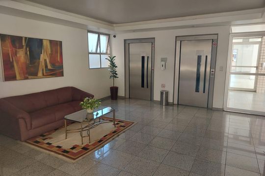 Hall de apartamento à venda com 3 quartos, 100m² em Carmo, Belo Horizonte