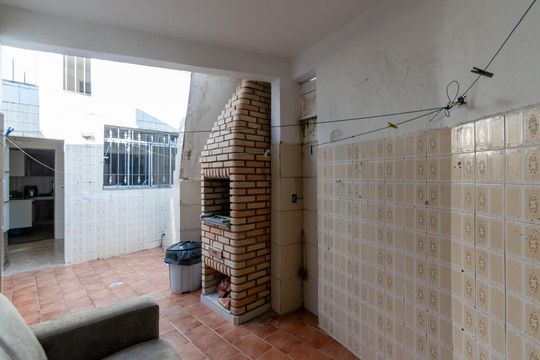 Quintal de casa à venda com 2 quartos, 94m² em Parque Jabaquara, São Paulo