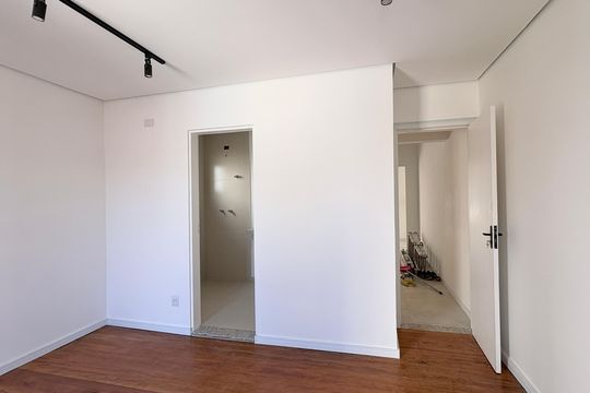 Suíte  de casa à venda com 3 quartos, 117m² em Vila Palmeiras, São Paulo